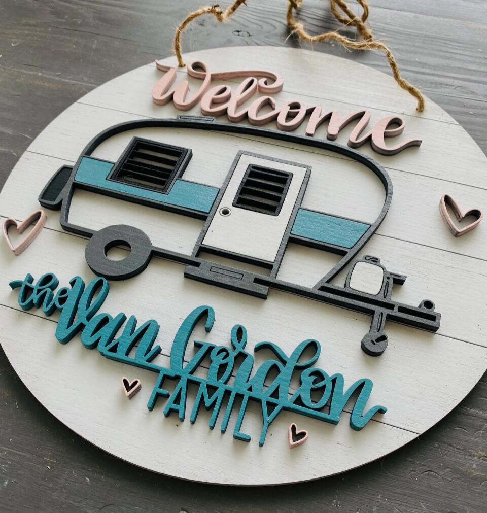 Welcome door sign for campers - Personalized door sign