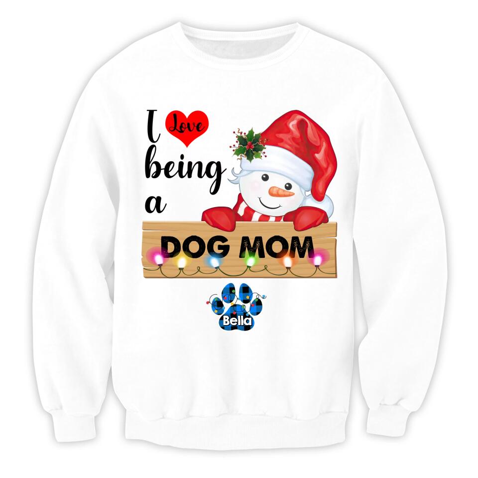 I Love Being A Dog Mom, Dog Mama - Personalized T-shirt, Gift For Dog Lover