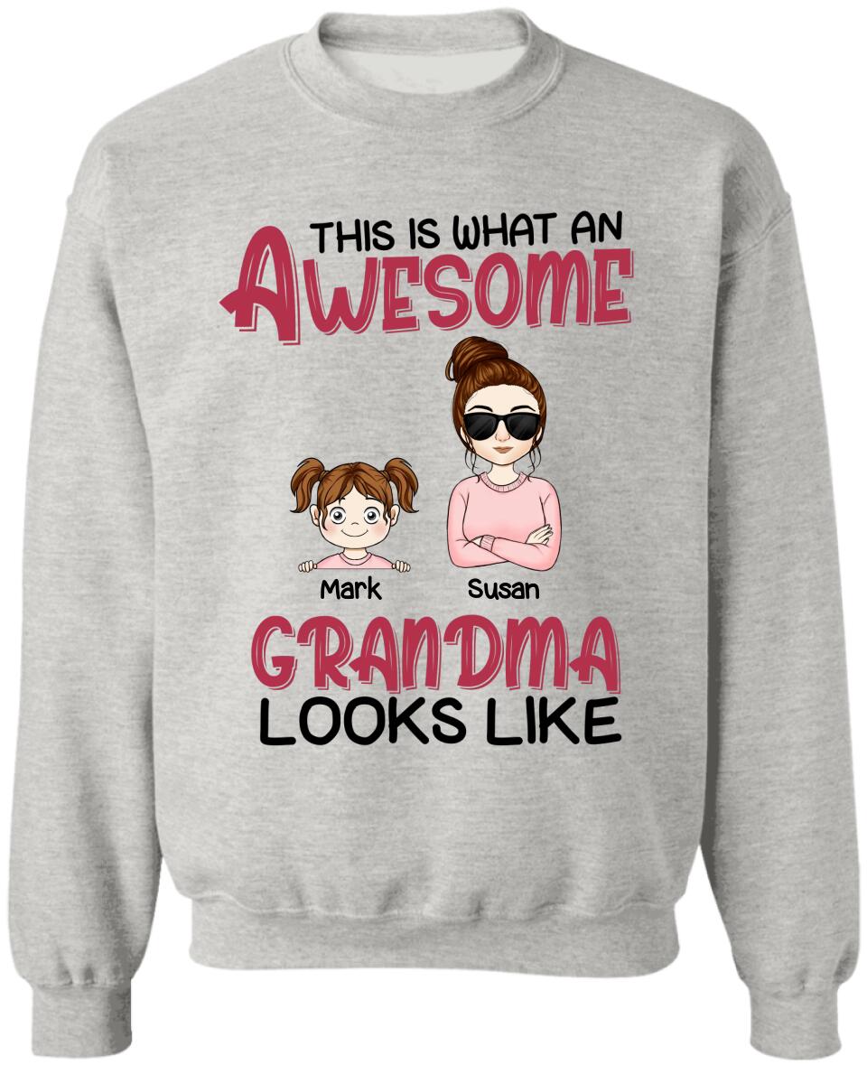 This Is What An Awesome Grandma Looks Like - Personalized T-Shirt, Gift For Mother's Day