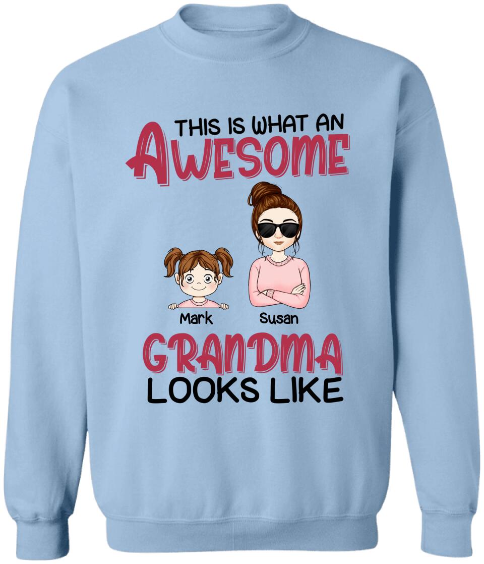 This Is What An Awesome Grandma Looks Like - Personalized T-Shirt, Gift For Mother's Day
