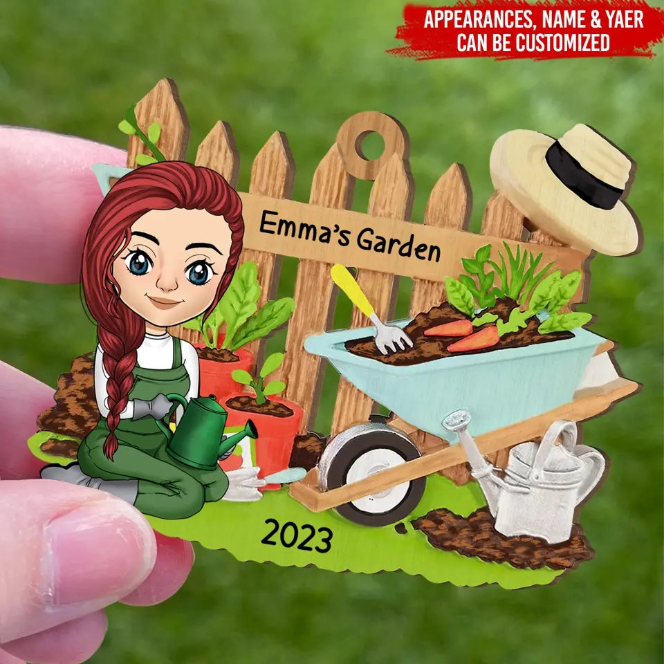 Gardener Christmas Ornament - Personalized Wood Ornament, Gift For Christmas - ORN109