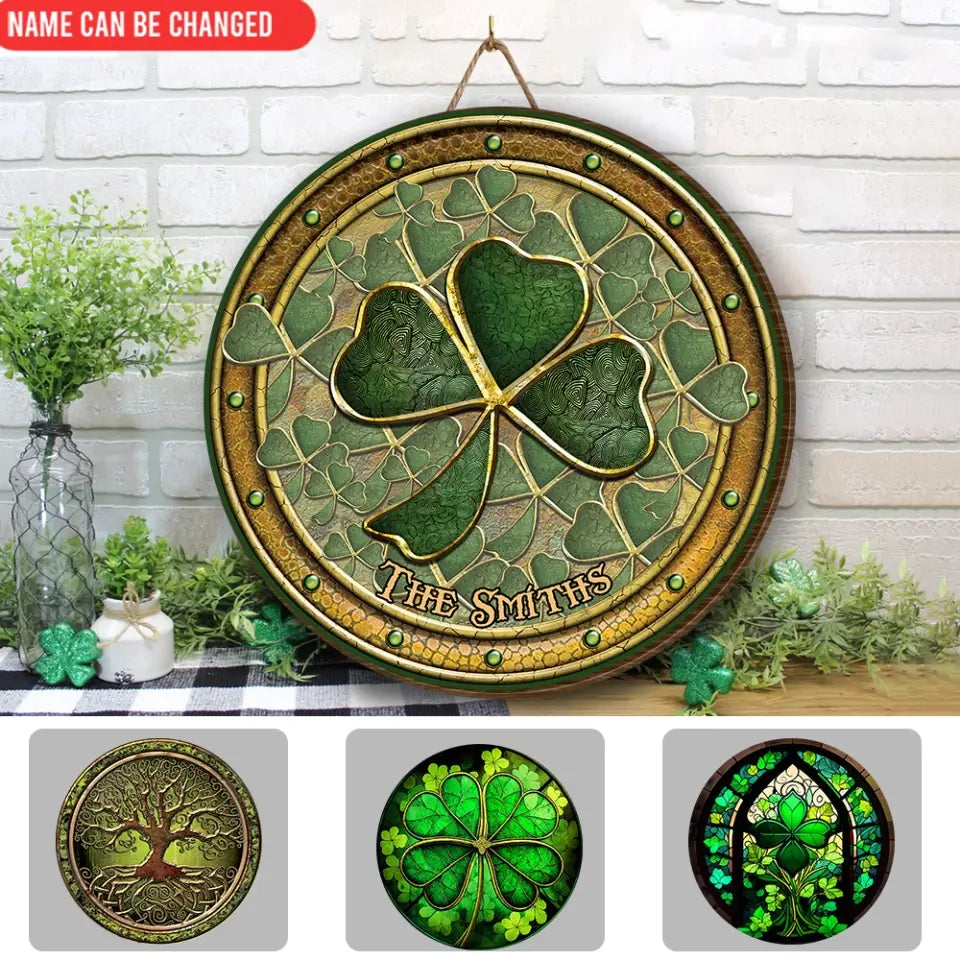 Happy St. Patrick's Day Wreath - Personalized Wooden Sign, Irish Pub Decor - DS748