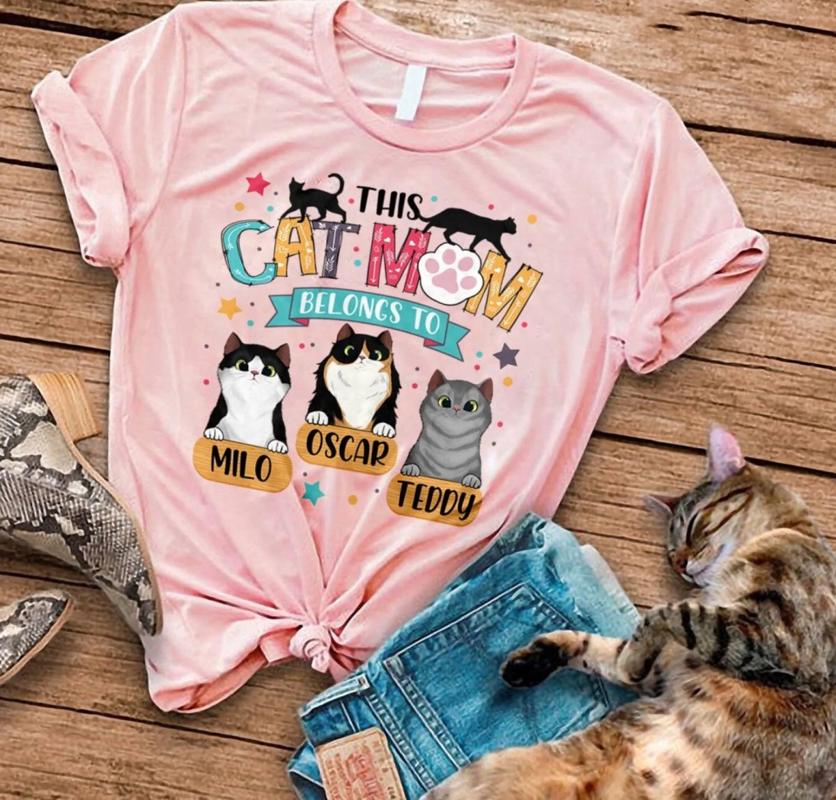 This Cat Mom Belongs To, Ladies T-Shirt