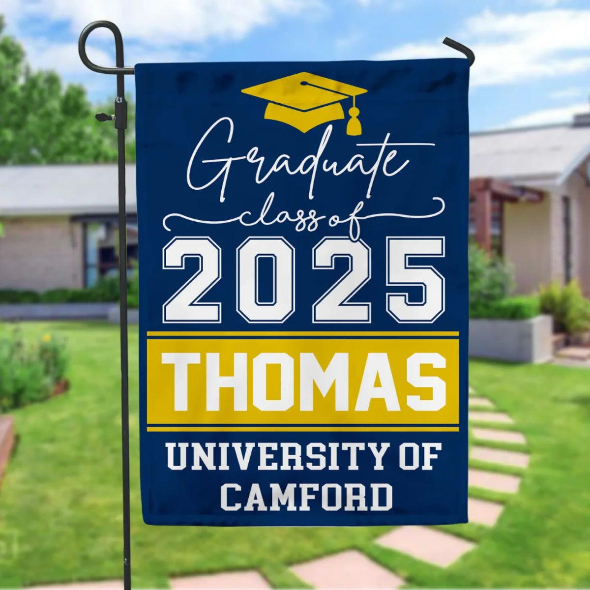 Class Of 2025 Graduate - Personalized Garden Flag, Custom Grad Gift, Graduation Celebration Decor