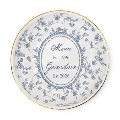 The Year Everything Changed - Personalized Jewelry Dish, Custom Mom To Grandma, Mama To Nanny, Sister To Auntie Keepsake