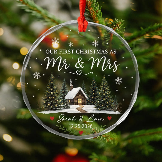 First Christmas Married - Personalized Ornament, Custom Mr and Mrs Keepsake, Winter Cabin Ornament, Newlywed Gift, Couple Ornament Gift for Wife