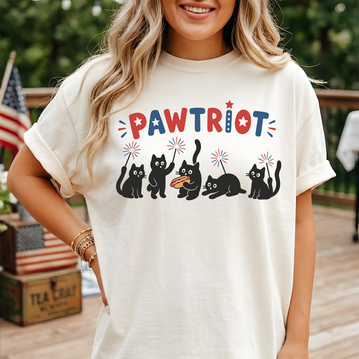 Pawtriot Cat 4th of July  Shirt, Funny Cats T-Shirt, Cat Lovers T-shirt, Gift for Cat Mom, USA Patriotic Tee